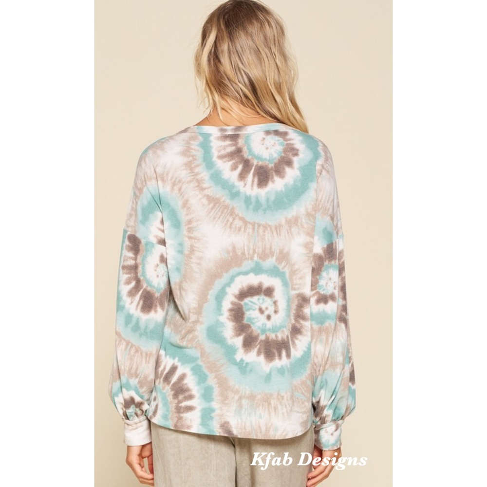 ❤️LAST! V Neck Spiral Tie Dye French Terry Top! - Picture 4 of 5